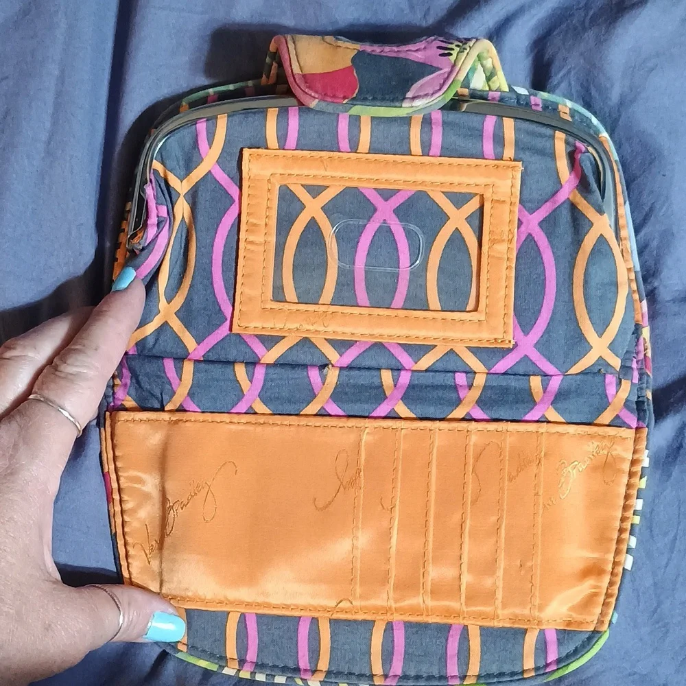 Vera Bradley Floral Patterned Backpack and Wallet Set. - Picture 8 of 9